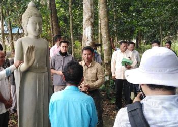 អភិបាល​ខេត្ដកំពង់ស្ពឺ​សន្យា​នៅ​មុខ​ព្រះ​ថា នឹង​មិន​ឲ្យ​មាន​ការ​កាប់​បំផ្លាញ​ព្រៃឈើក្នុង​សហគមន៍​ឧត្តម​ស្រែពស់​ទៀត​ឡើយ