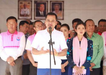 លោក ស សុខា បញ្ជាឱ្យរាជធានី-ខេត្ត​​លុបបំបាត់​ការផ្សាយ​ពាណិជ្ជ​កម្ម​ភេសជ្ជៈ​ផ្អែម​​តាម​ទី​​សាធារណៈ