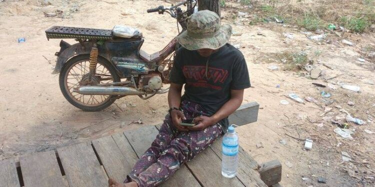 ជនជាតិដើមភាគតិចនៅភូមិចំនួន​២ក្នុង​ខេត្តស្ទឹងត្រែង អំពាវនាវឱ្យអាជ្ញាធរ​ជួយរឿង​សេវា​ទូរស័ព្ទ